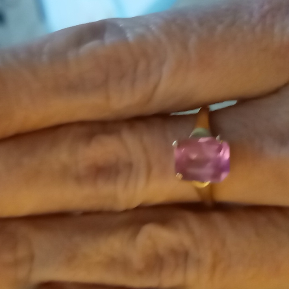 10k Gold Pink Sapphire Ring. Size 4 1/2.